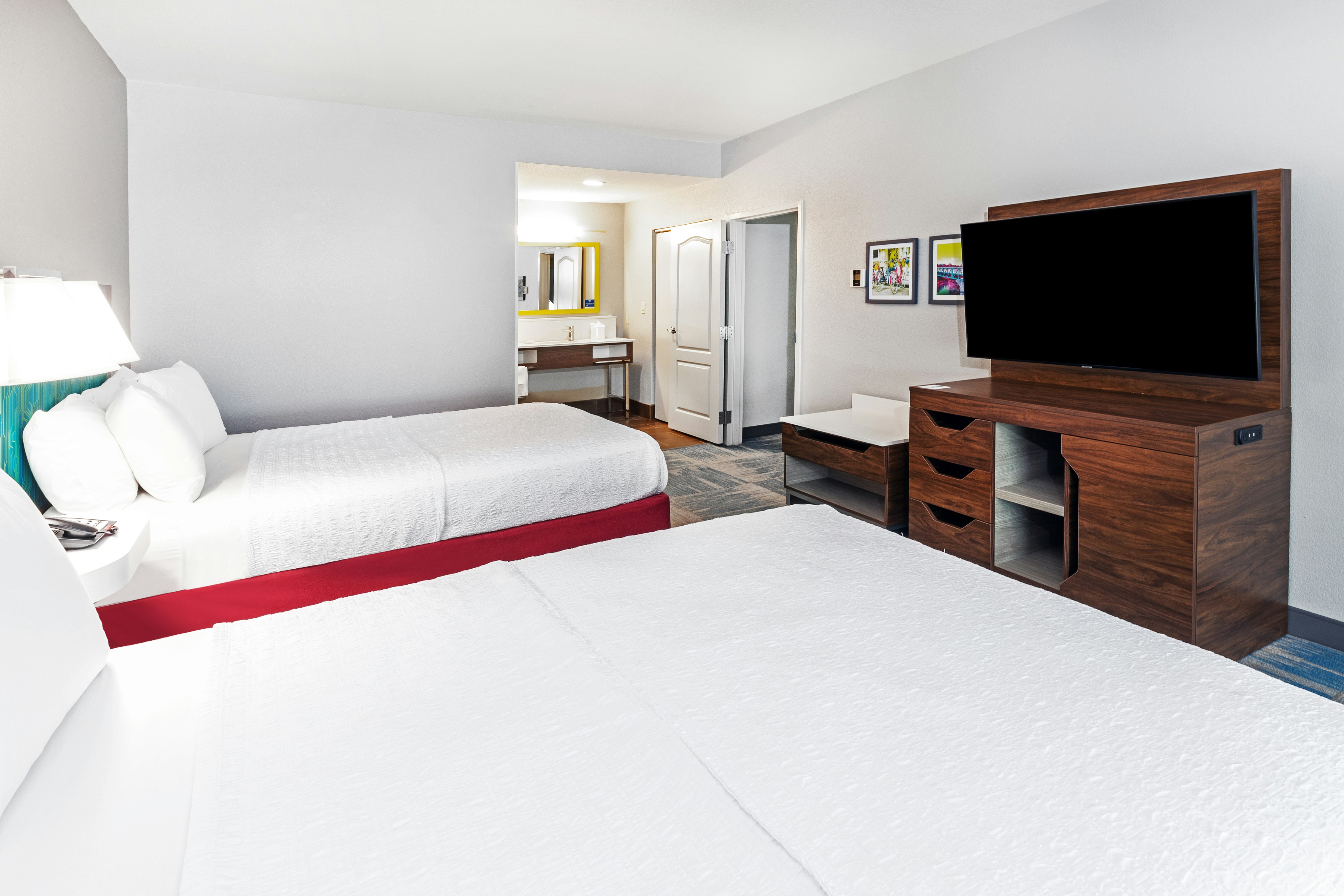 1 BEDROOM, SUITE, 2 QUEEN BEDS