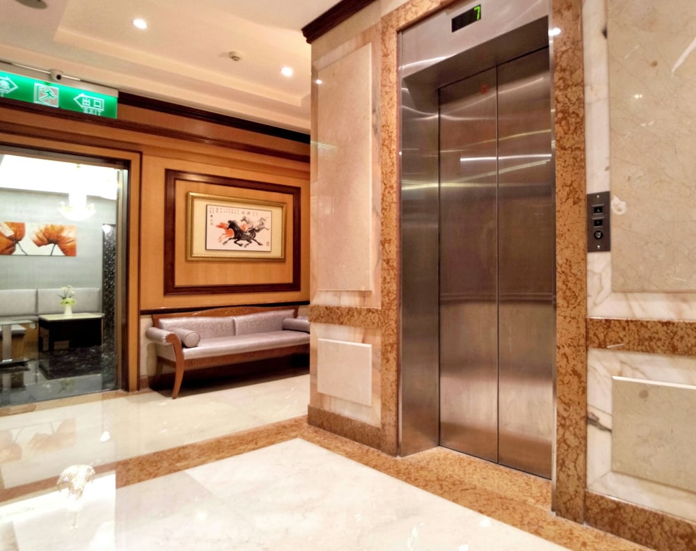Lobby at Starbeauty Resort, TAIPEI