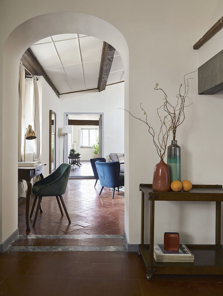 Amazing View to Pitti Palace 3BD Apt 2/24