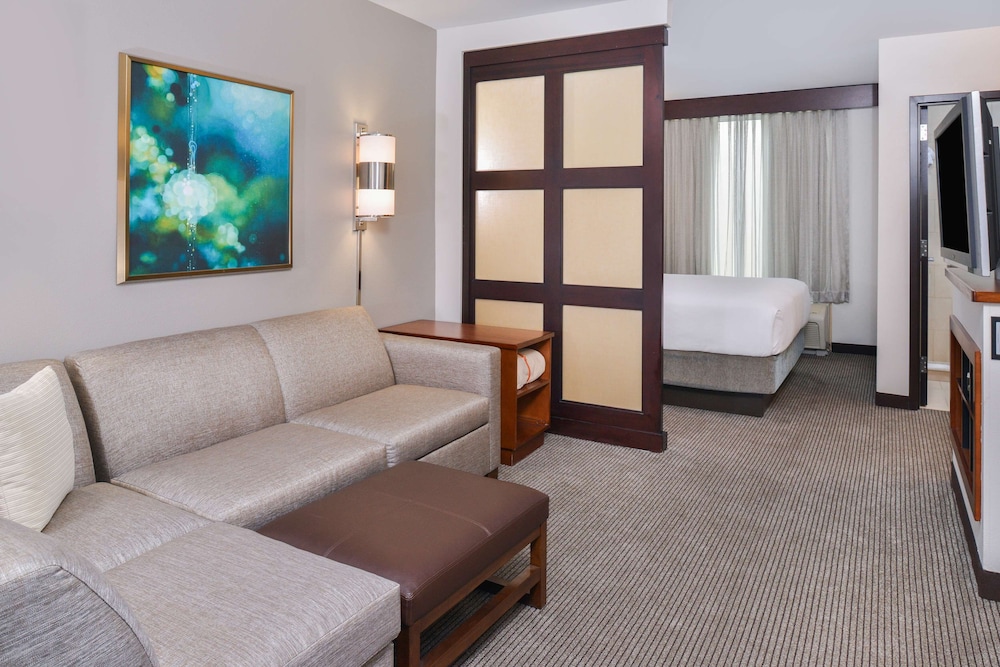 Hyatt Place Chesapeake/Greenbrier 44/63