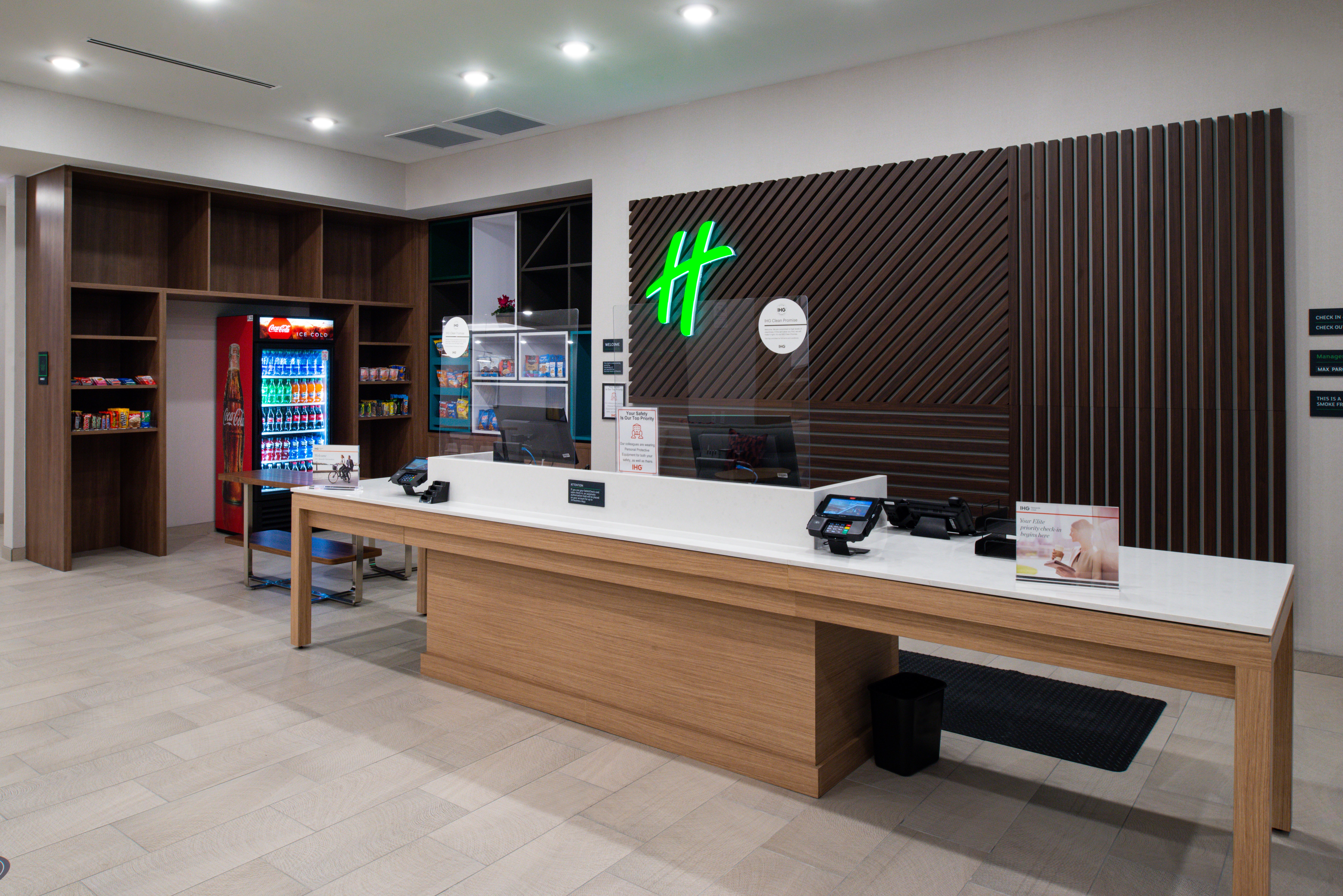Holiday Inn Fort Worth - Alliance 12/71