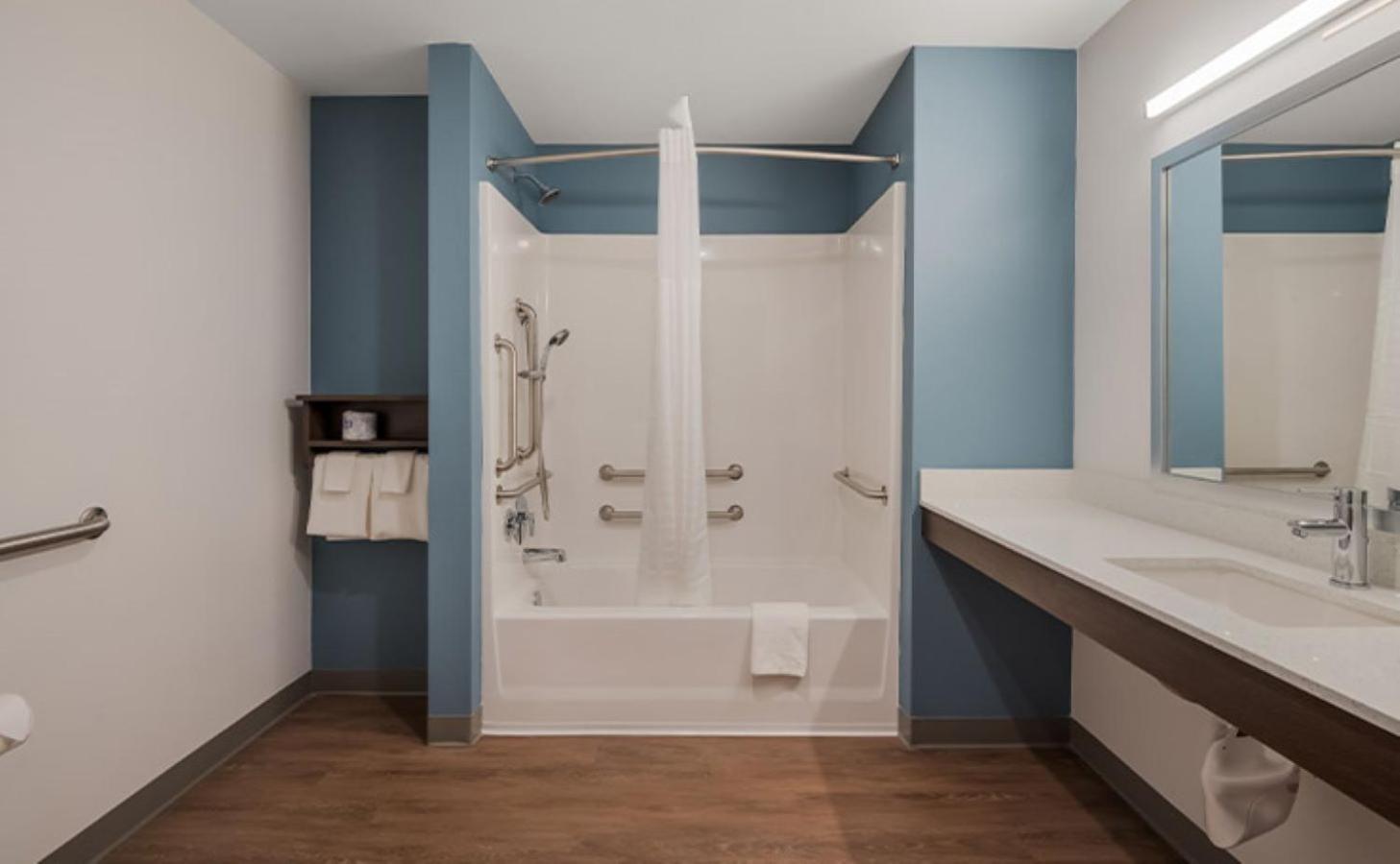 WoodSpring Suites Moreno Valley 26/26