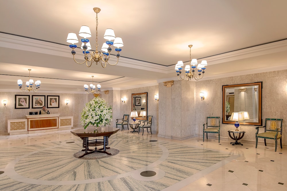 فندق المدينة أوبروى(The Biltmore Al Madinah) 9/73