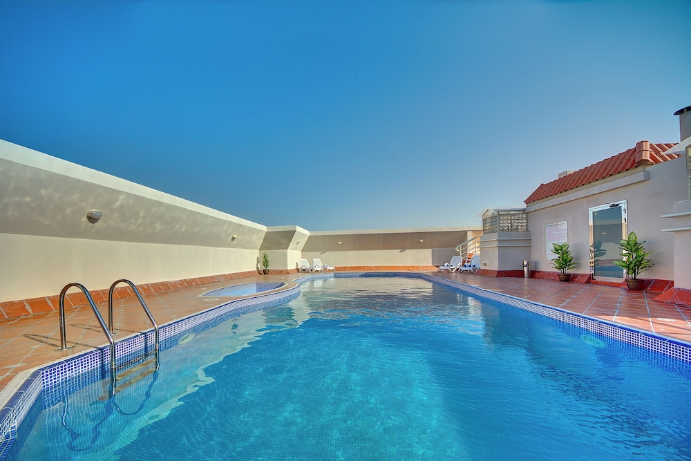 Al Manar Grand Hotel Apartment Bur Dubai 62/64