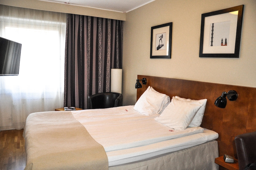 Best Western Plaza Hotel 17/65