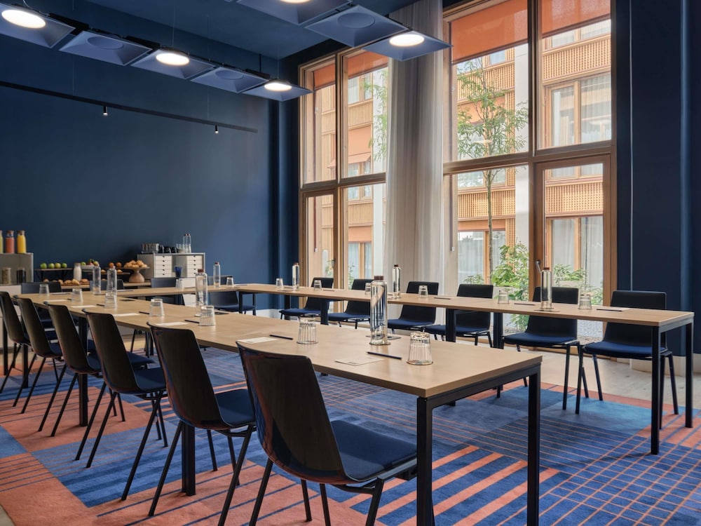 TRIBE Paris Pantin 35/50