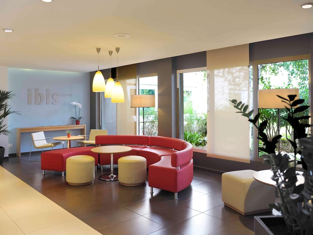 IBIS BARCELONA CORNELLA 22/36