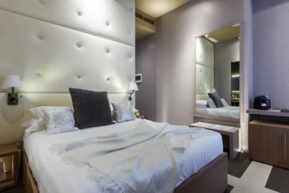 جناح جونيور بسرير مزدوج مع أريكة، Private Luxury Suite 3/5