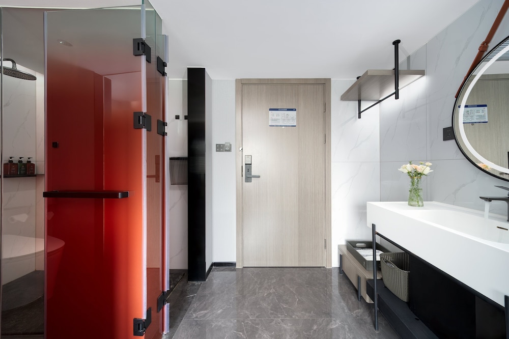 PIN Hotel Guangzhou Beijing Road Pedestrian Street Gongyuanqian Metro Station Branch 32/33