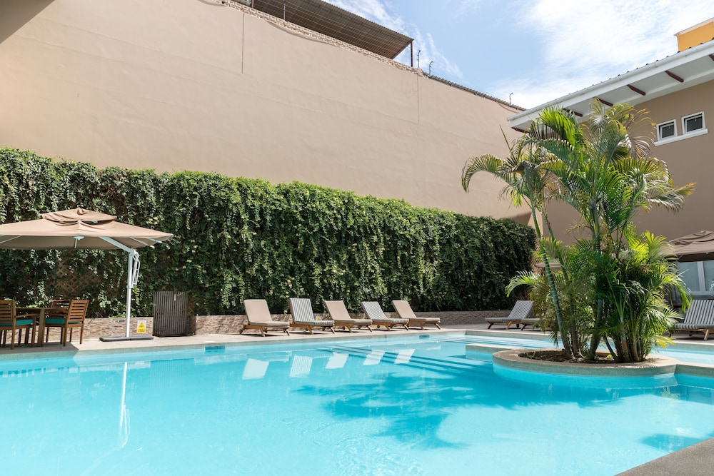 Lp Los Portales Hotel Piura 7/66