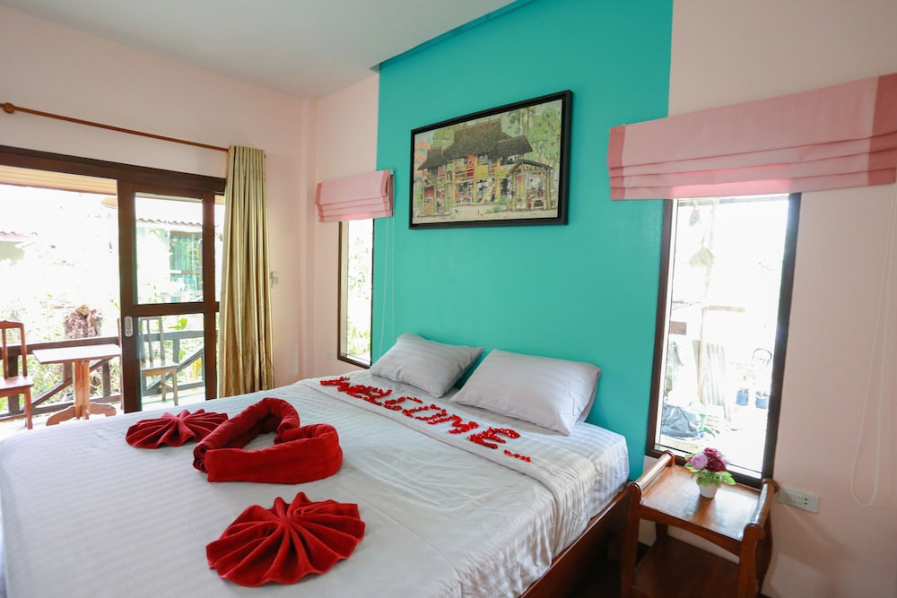 Sang Aroon Bungalow 15/43