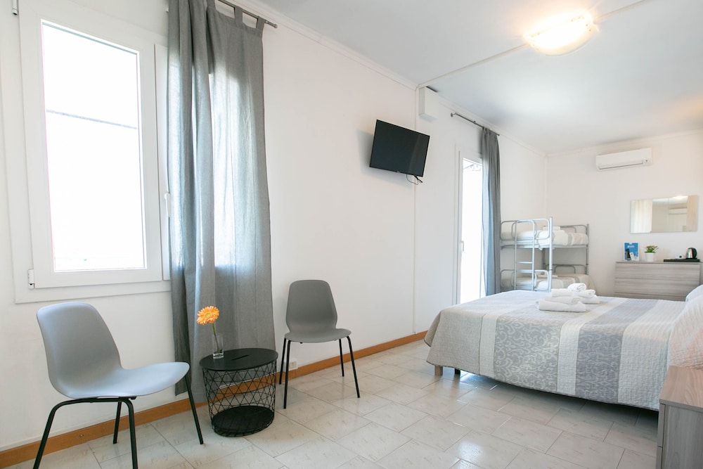Hotel Mara 34/75