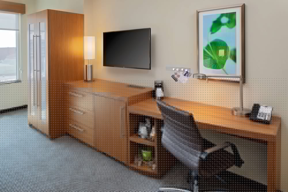 Hyatt Place Glendale/Los Angeles 51/55