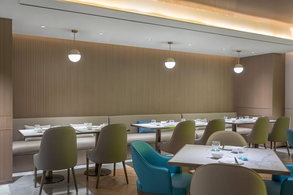 Holiday Inn Express Shanghai Gumei 49/56