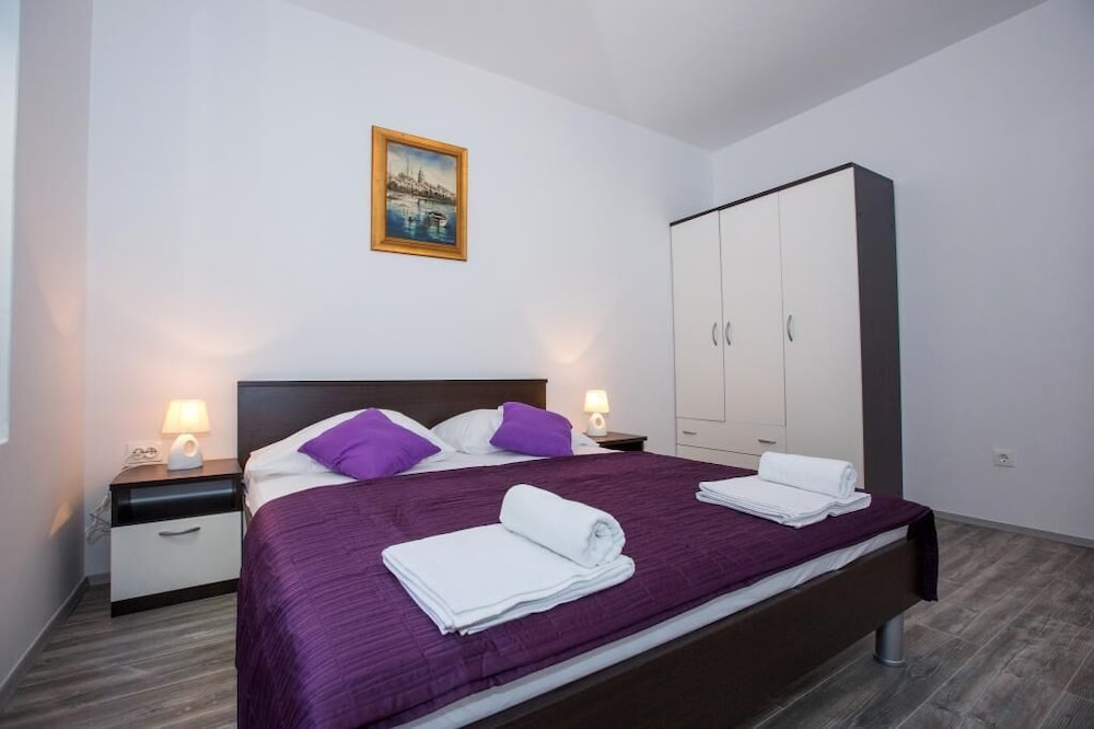 APARTMENTS VILLA ROZA 21/67