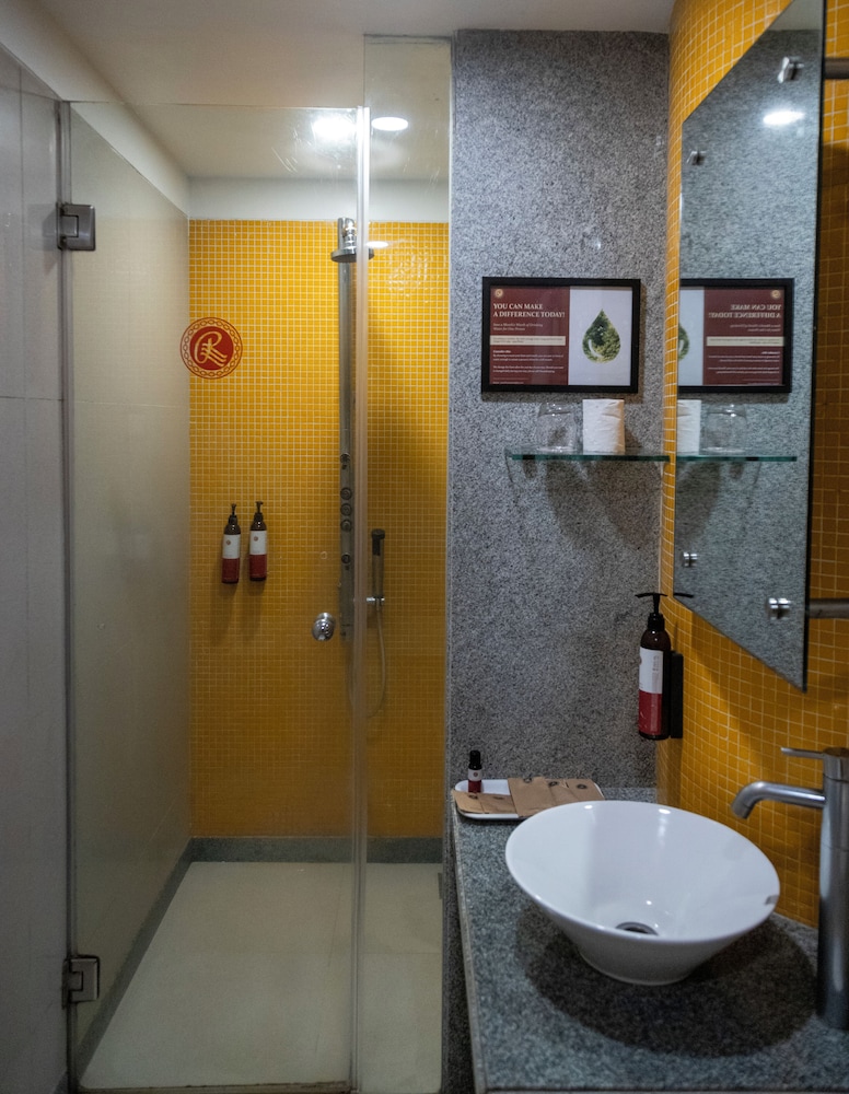 Ramee Guestline Dadar 71/71