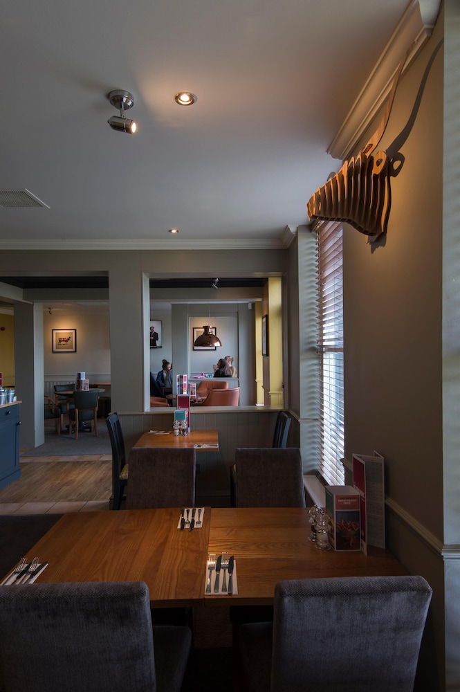 Premier Inn Hull North 37/57