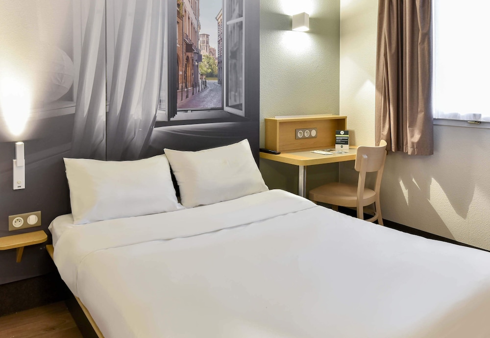 ROOM, DOUBLE BED, ACCESSIBLE