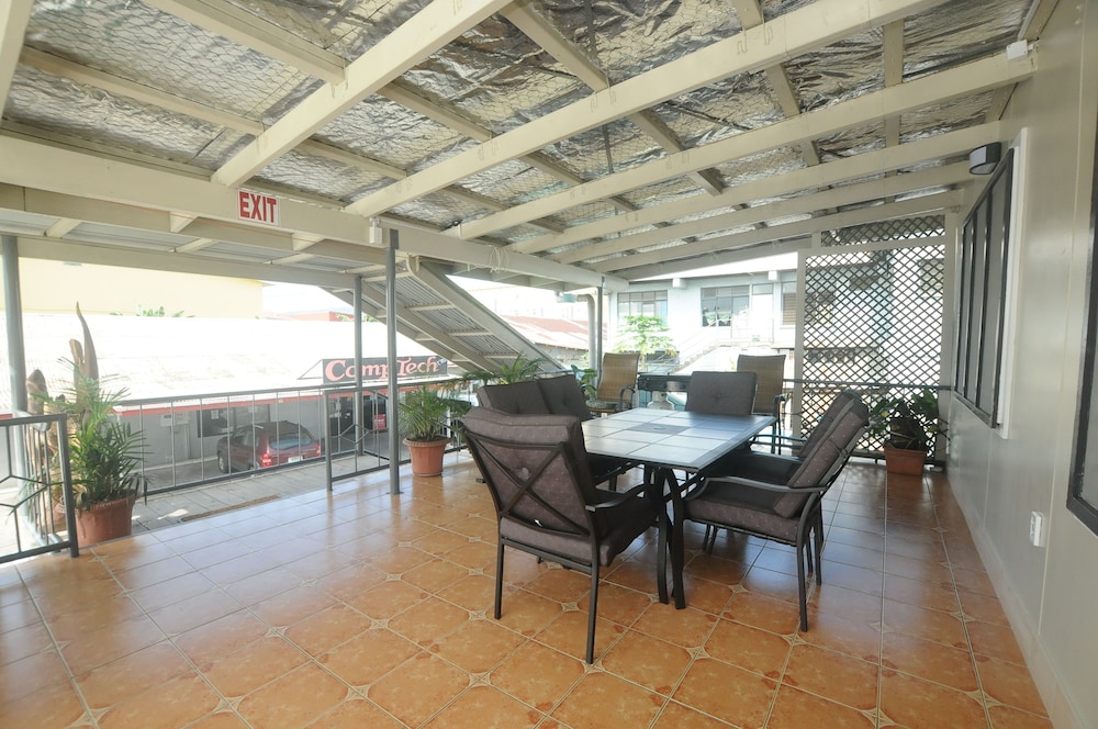 Talofa Inn 33/50