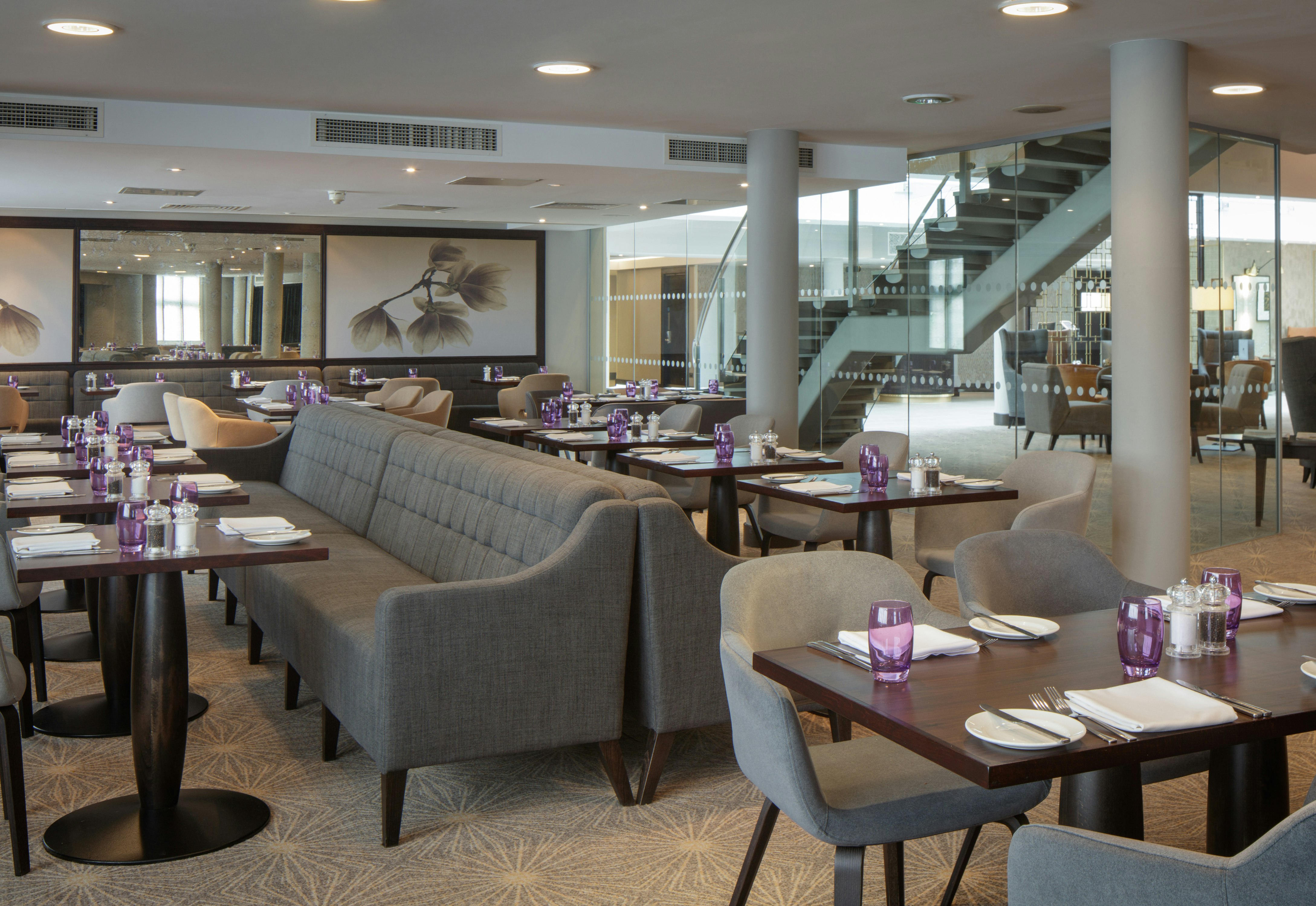 DOUBLETREE BY HILTON HOTEL LONDON HEATHROW AIRPORT 14/26