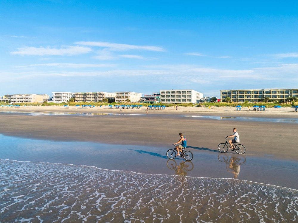 The Palms Oceanfront Hotel 30/33