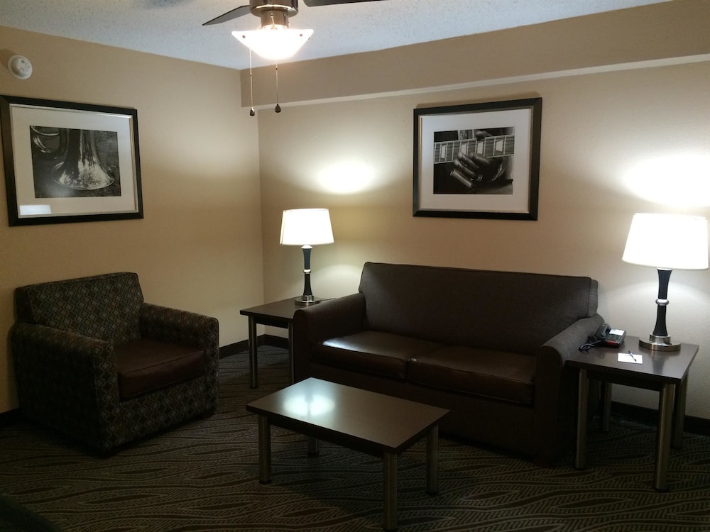 Best Western Plus Galleria Inn & Suites, Memphis TN 17/34