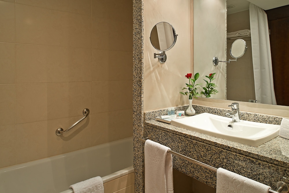 Hipotels Mediterraneo Hotel - Adults Only 92/94