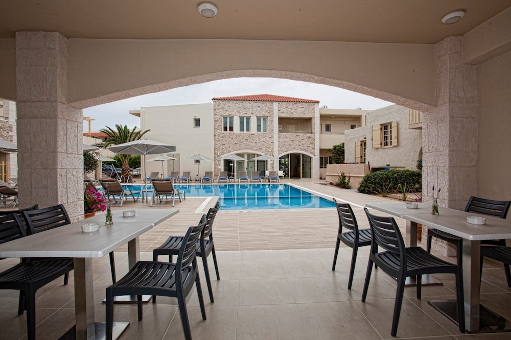Maravel Star Art Hotel 48/67