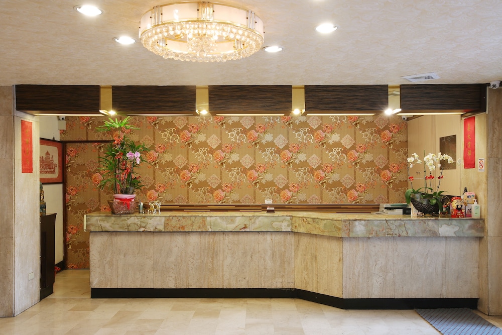 Chiayi Crown Hotel 5/32