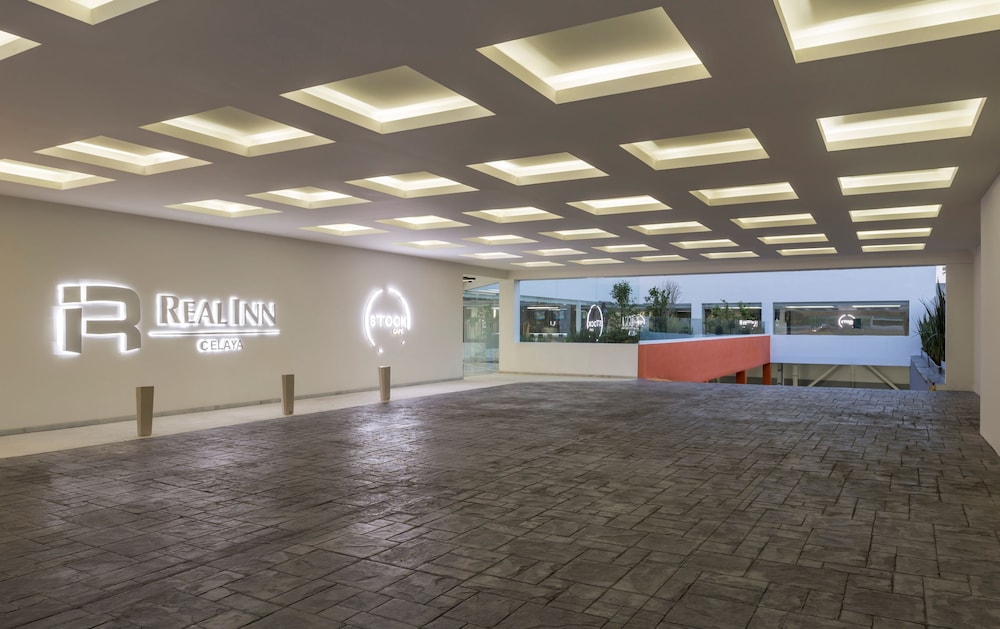 Real Inn Celaya 61/65