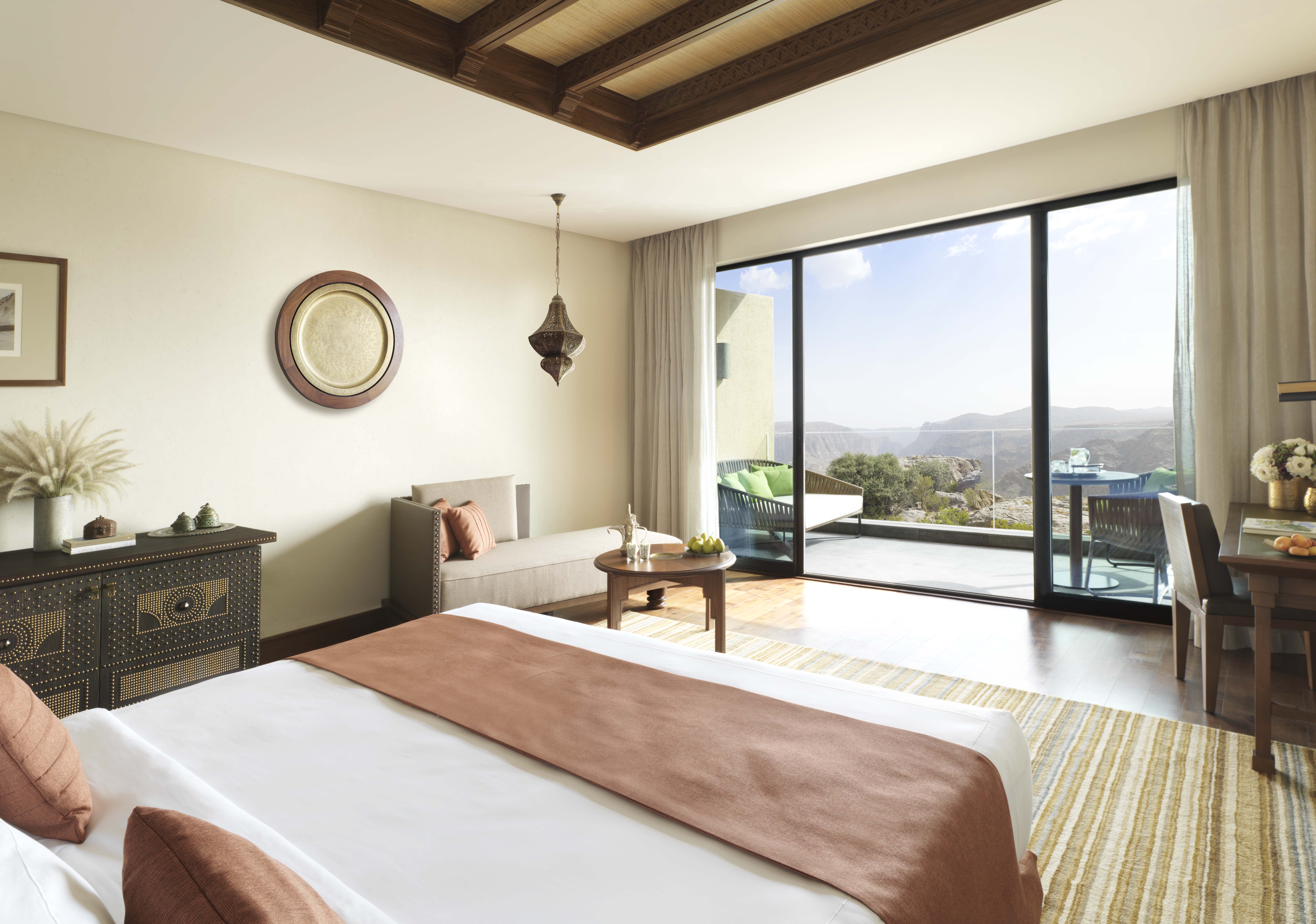 Deluxe, Canyon View