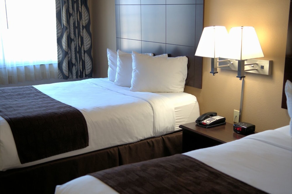 Rock Island Inn Suites 14/44
