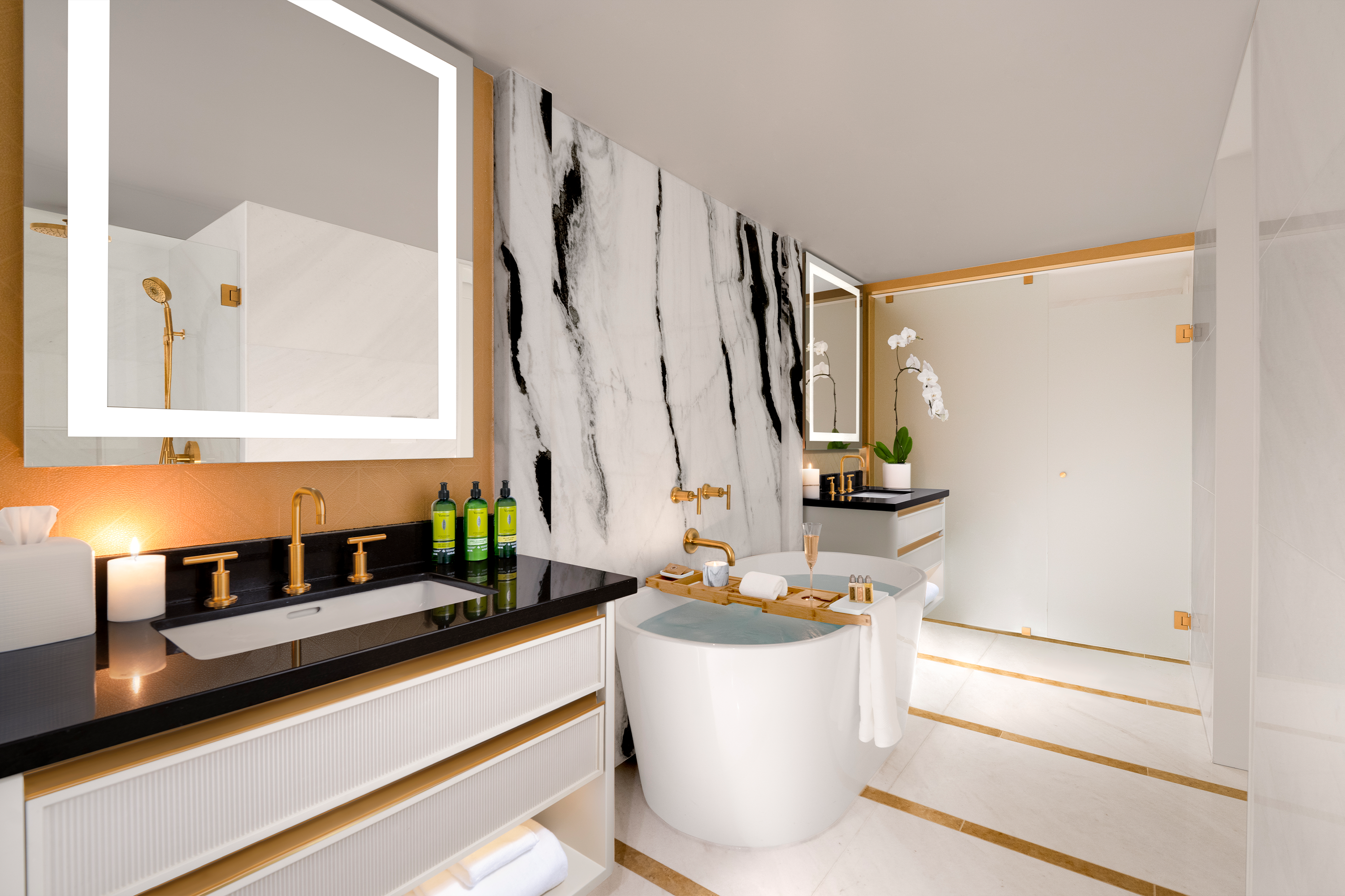 AZUR Legacy Collection Hotel 49/50