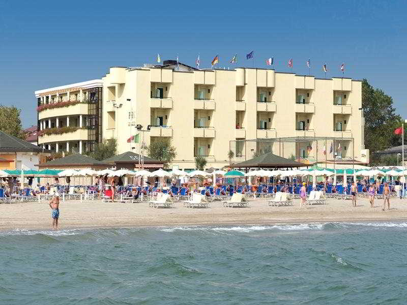 Ferretti Park Hotel Kursaal Misano 32/35