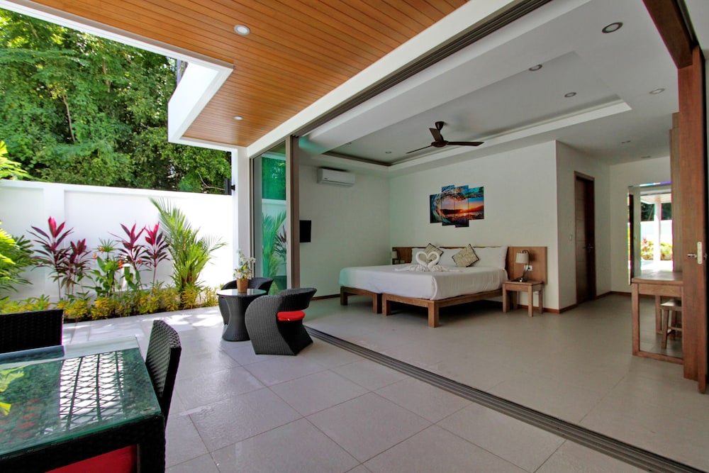 Ya Nui Beach Villas 39/53