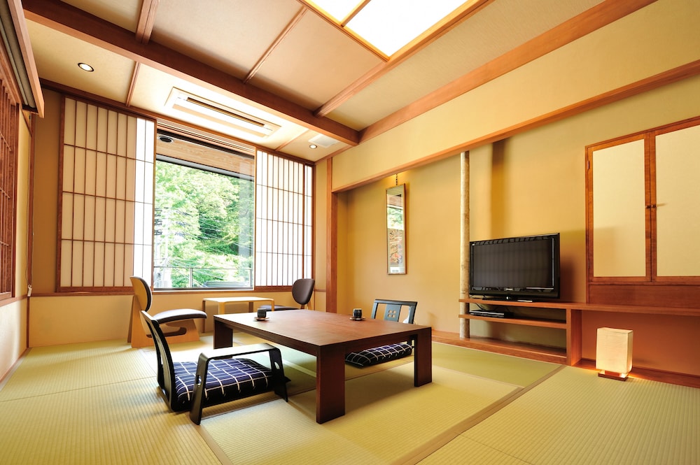 Hinanoyado Chitose (ex Ryokan Chitose) 34/47