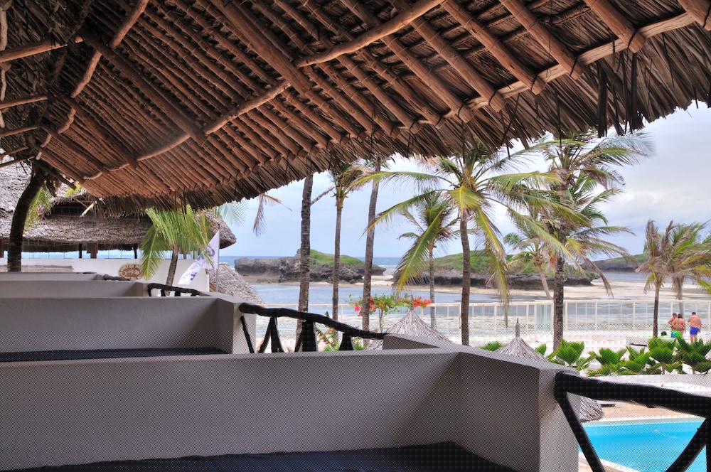 Barracuda Inn Resort 34/51
