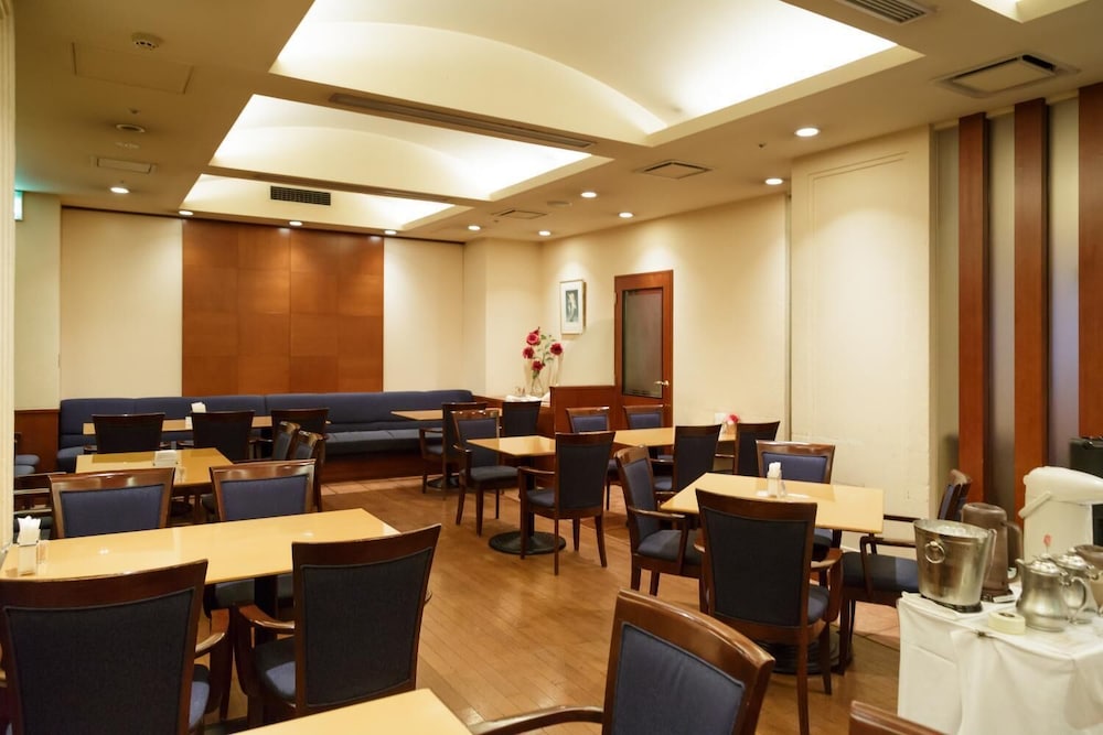 Kochi Prince Hotel 41/45