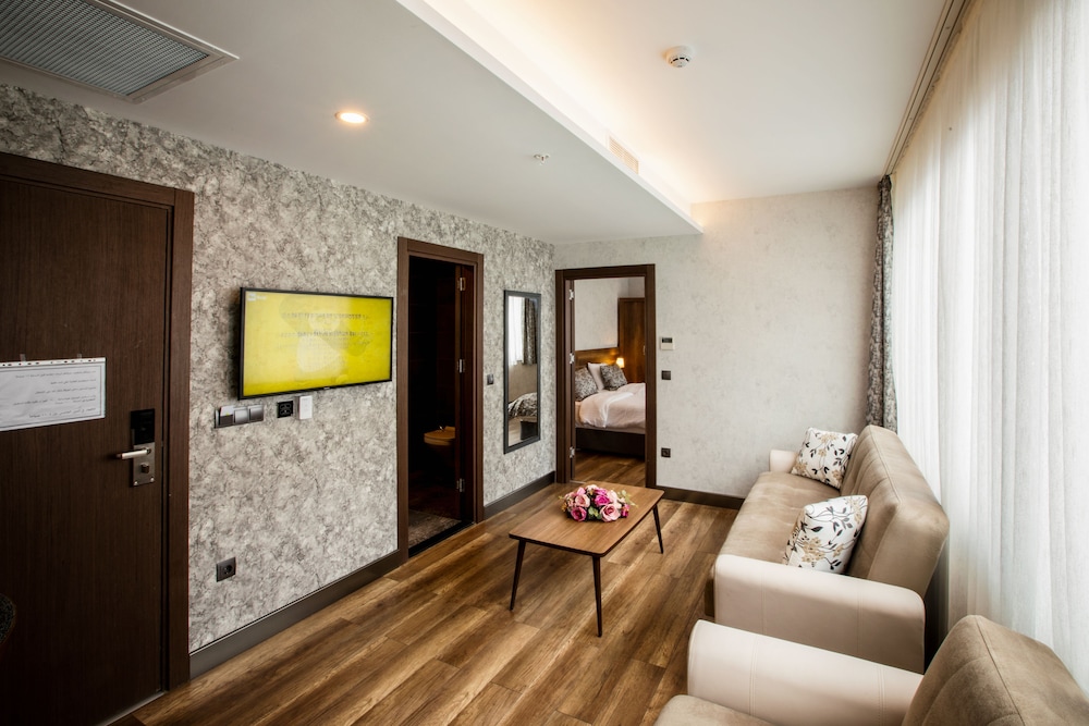 Life Point Hotel 55/67
