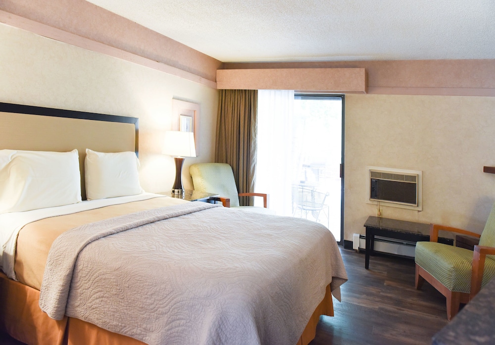 Argo Inn and Suites 21/48