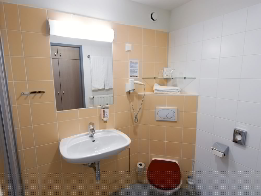 Kolping Wien Zentral Hotel 39/69