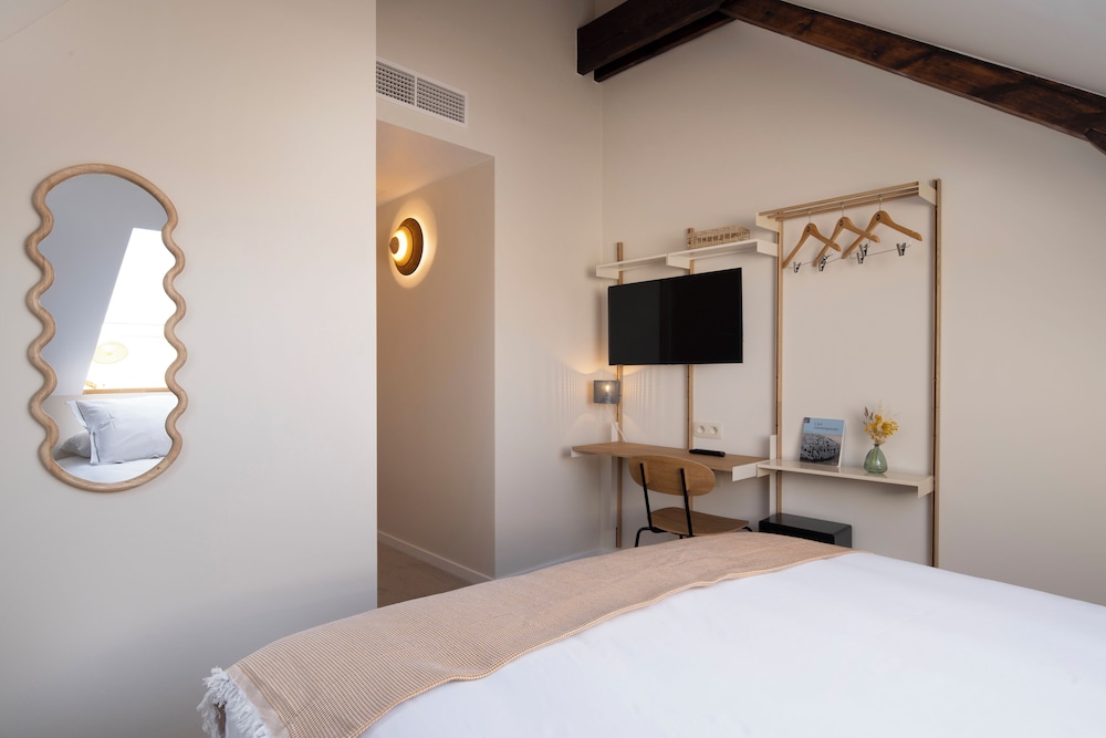 Welcome Hotel 20/50