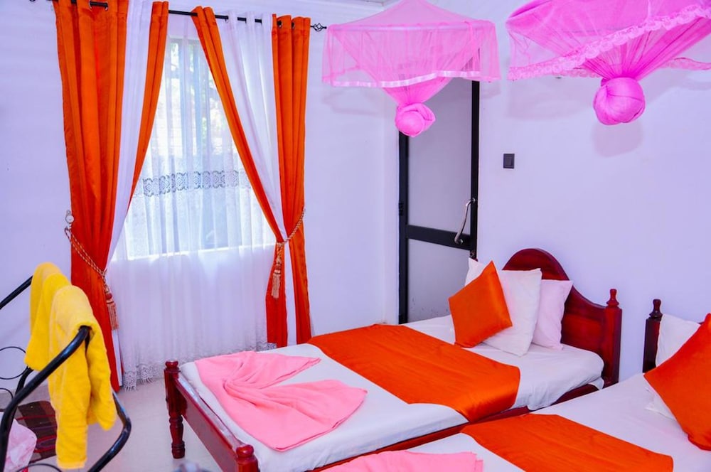 Rock Cascade Home Stay 16/50