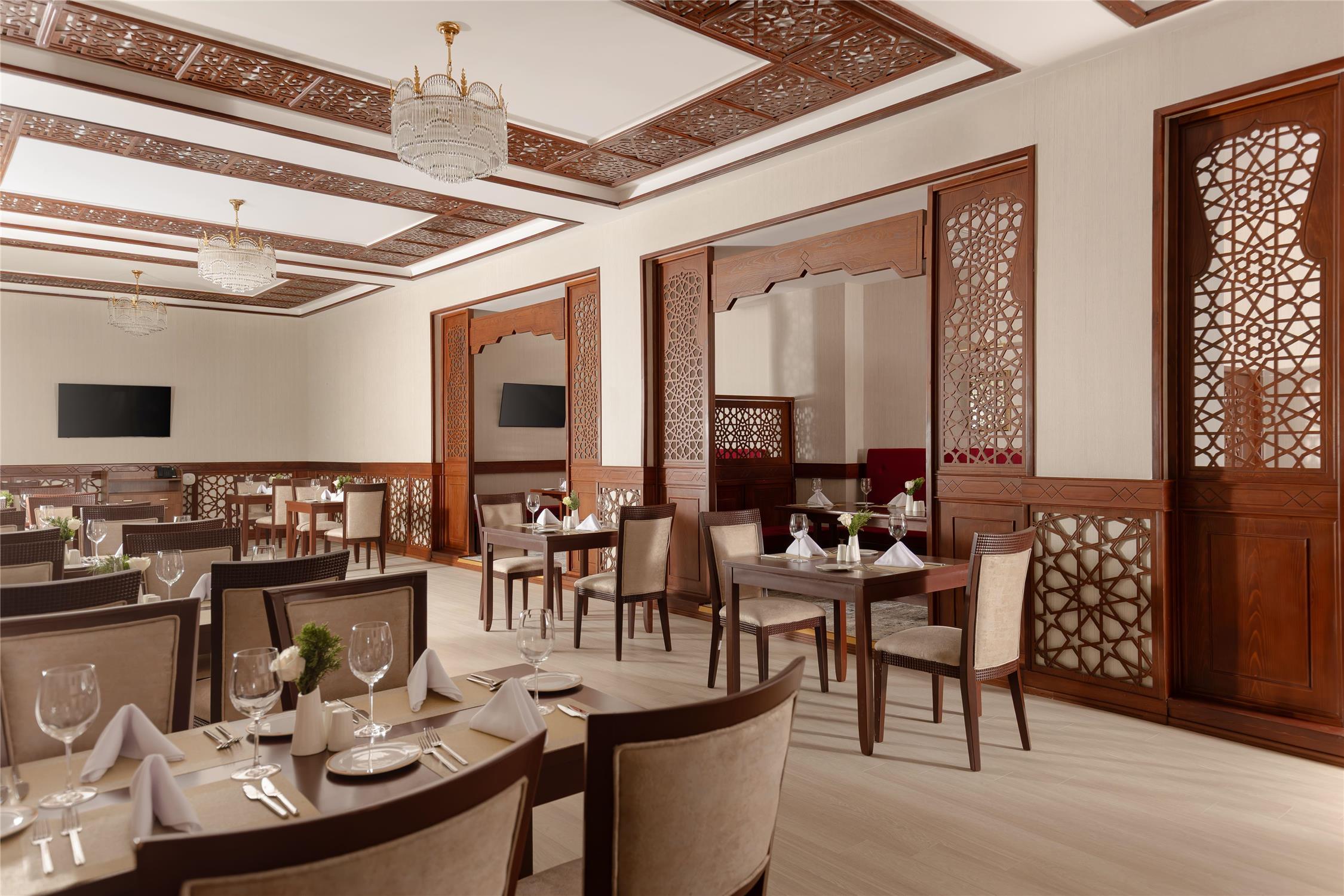 Ramada Plaza by Wyndham Gence 26/49