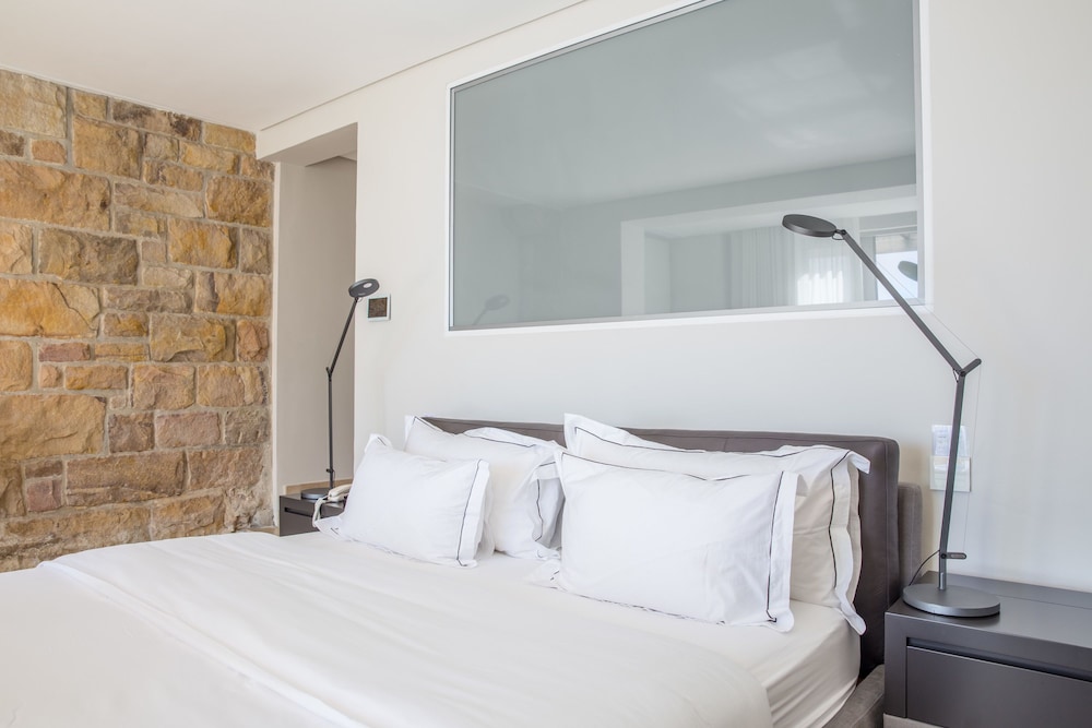 Compass House Boutique Hotel 10/48