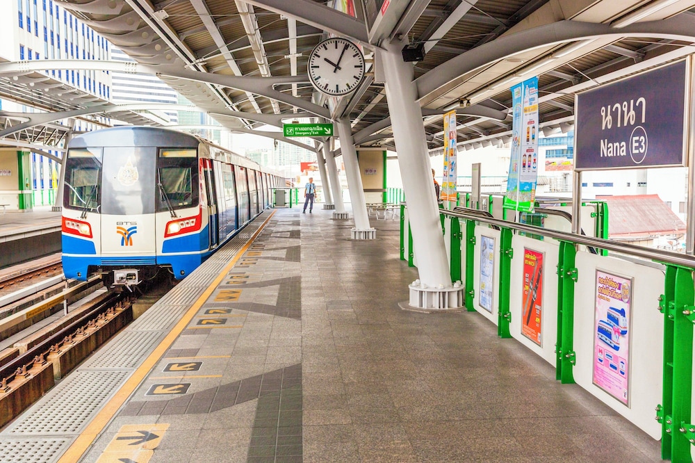 Holiday Inn Express Bangkok Sukhumvit 11 60/67