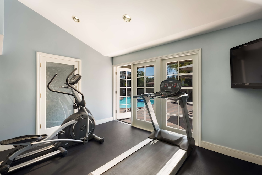 Surestay Plus Hotel By Best Western Mountain View 44/70