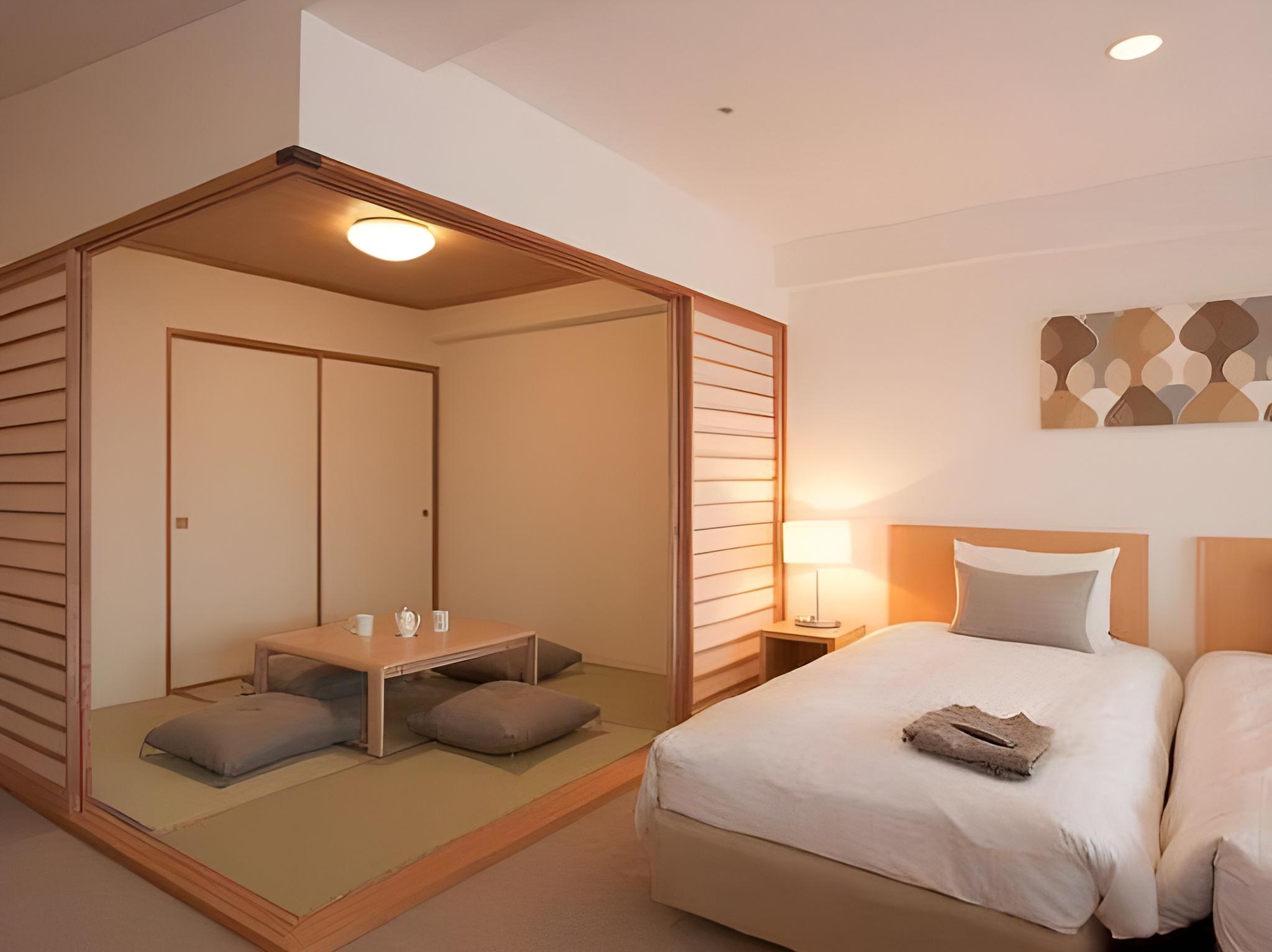 Semi Western, Style, Studio, Suite