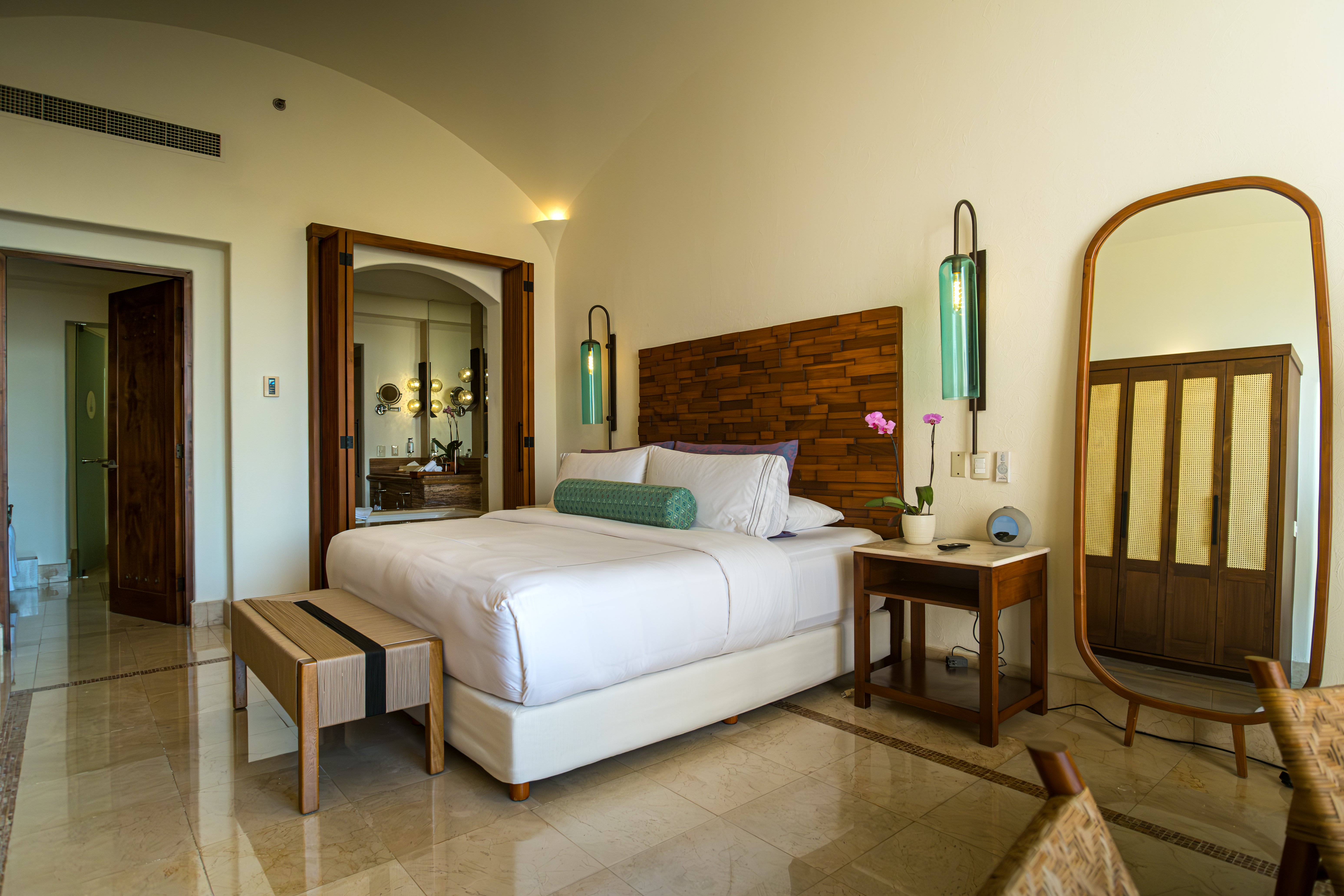 Master, Suite, King Bed, Ocean View, Plunge Pool