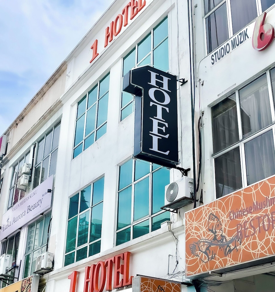 1 Hotel Taman Connaught 52/58